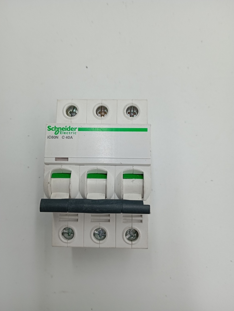 INTERRUPTOR AUT 3X40A C 10KA A9F77340   
