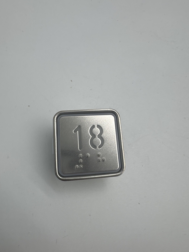 PULSADORES DE CABINA  PISO "18"   