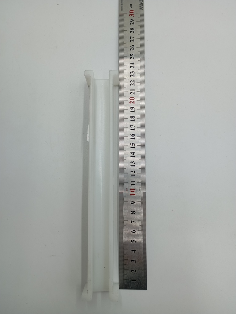 FABRICACION DE GUIA EN TECHNYL DE 222mm LARGO POR 31mm ANCHO POR 31mm ALTO PARA RIEL DE 16mm (MONEDATU II)