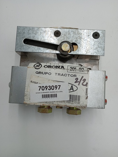 [7093097] BLOQUE ACUÑAMIENTO IZQUIERDO B16 (CUÑA)